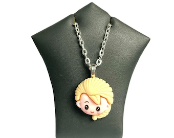 Naszyjnik Księżniczka Lodu – zawieszka z żywicy na srebrzonym łańcuszku i kółku do kluczy