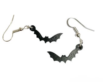 Śliczne laserowo cięte kolczyki Halloween Black Bat Silver Plated hipoalergiczne wiszące
