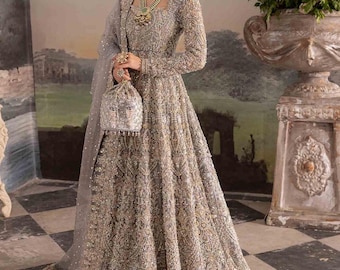 Vestido largo de novia pakistaní Pishwas gris adornado / Vestido de boda oriental