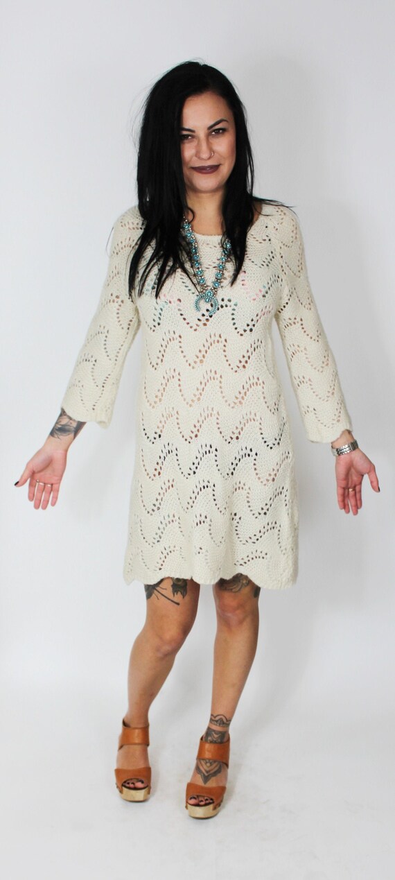 AUBREE | 1970s Knit Crochet Long Sleeve Dress