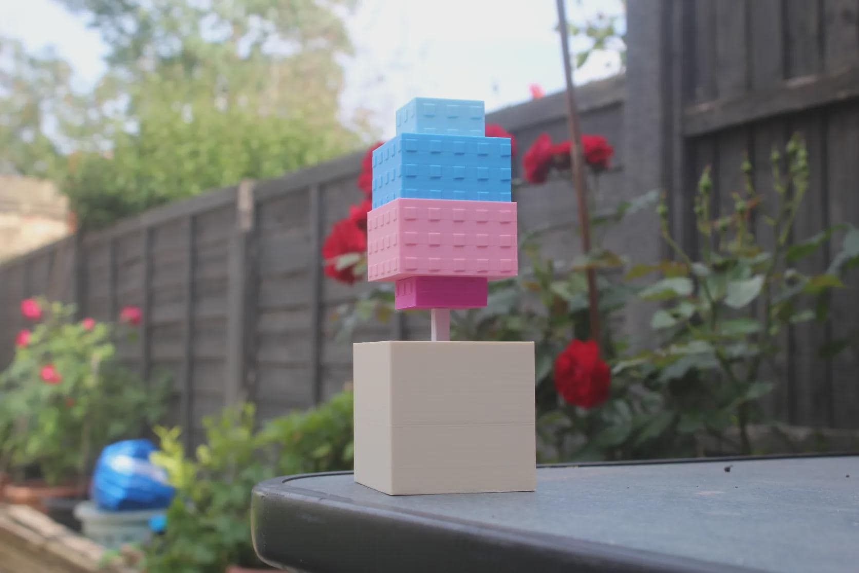 Candy Blossom Plant Figure – 3D Printed Roblox Grow a Garden Decor – Fake Plant Desk Ornament for Cozy Gamer Room