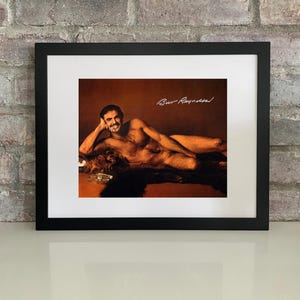 Burt Reynolds – Legendary Actor Reprint Autograph 8x10 Photo Framed or Unframed