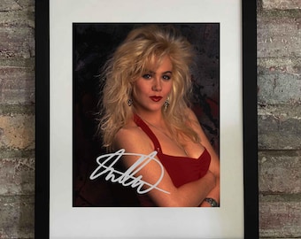クリスティーナ・アップルゲイト直筆サイン入り8x10インチ写真 - Etsy 日本