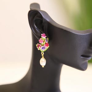Irregular Baroque Pearl Earrings Handmade 14K Gold Baroque Pearl Studs Floral Design Earrings Gift for Mom