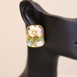 Handmade 14K Gold Plated Baroque Pearl Stud Earrings - Irregular Freshwater Pearls, Minimalist Floral Design,Everyday Jewelry Gift for Women