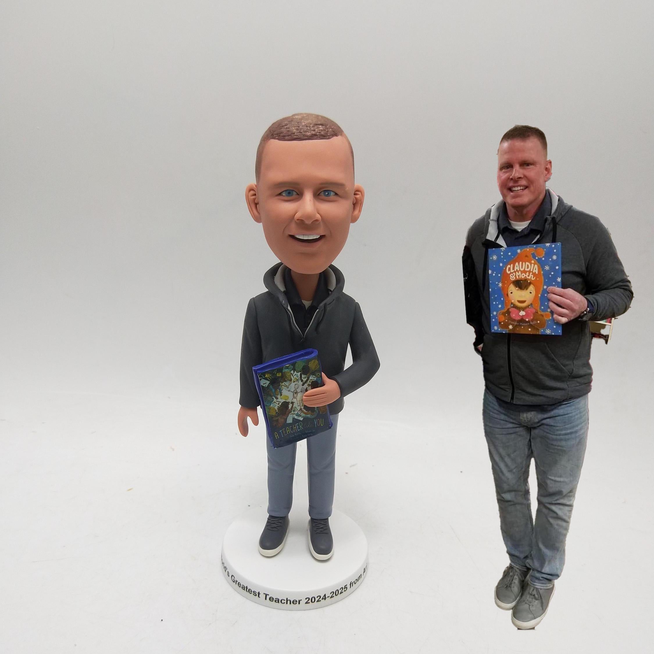 Custom Teacher Bobblehead Holding Book – Personalized Male Educator Gift from Photo, Unique Appreciation Gift for End of School Year 2025