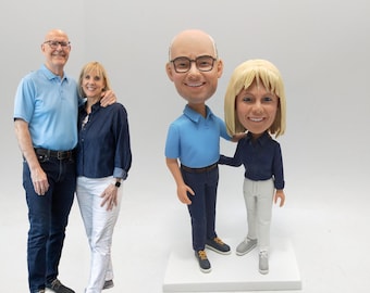 Custom Couple Bobblehead Figurine from Photo in Casual Outfits – Personalized holiday gift for anniversary, parents or grandparents