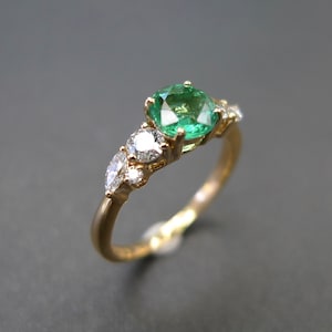Emerald Ring, Green Emerald Ring, Gift for her, Marquise Ring, Vintage Engagement Ring, Anniversary Gift, Custom Jewelry, Birthstone Ring