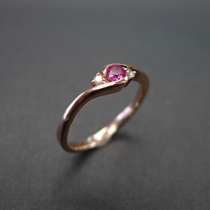 unique engagement ring, ruby ring, ruby diamond ring, twist ring, tension ring, jewelry rings, minimalist jewelry, gift her jewelry, handmade ring, minimalist jewelry, anniversary ring, gift for her, personalized ring, gemstone ring, birthstone ring