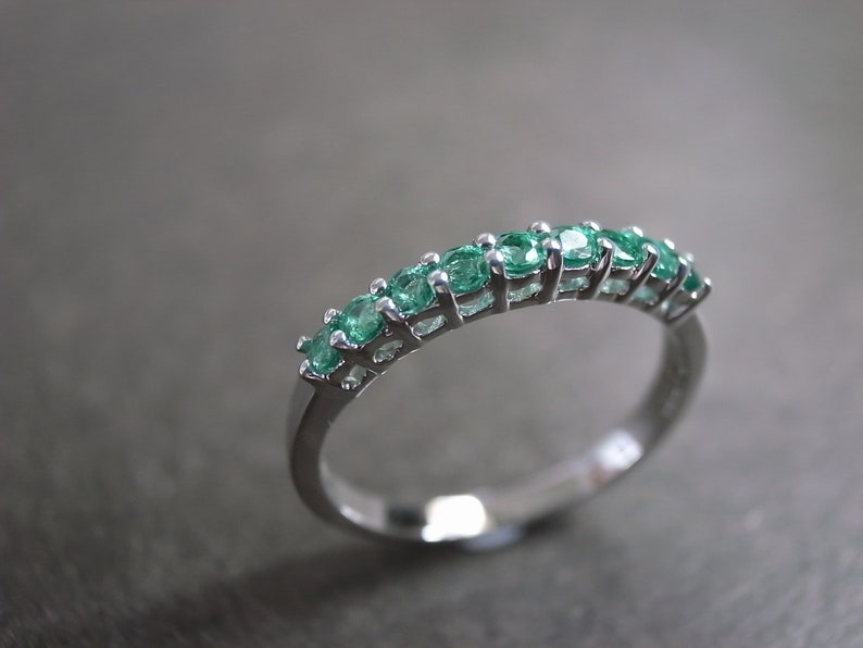 Emerald Wedding Ring in 14 White Gold, Wedding Band, Emerald Rin Emerald Wedding Ring in 14 White Gold, Wedding Band, Emerald Rin