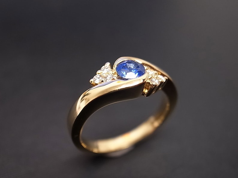 Diamonds Wedding Ring with Blue Sapphire in 14K Yellow Gold image 3