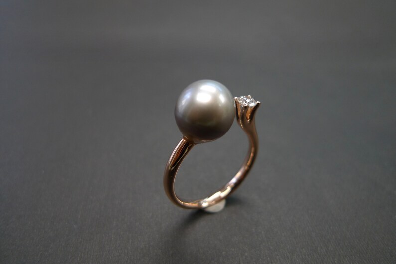 Round Shape Black Pearl and Round Brilliant Cut Diamond Open Ring in 18K Rose Gold image 5