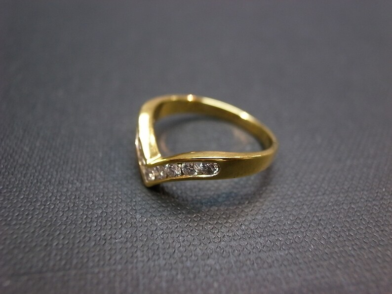V-Shape Wedding Diamond Ring in 14K Yellow Gold | Etsy
