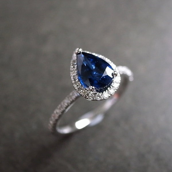 Pear Shaped Engagement Ring, Sapphire Engagement Ring, Sapphire Ring, Blue Sapphire Ring, Thin Ring, Gemstone Jewelry, Birthstone Ring