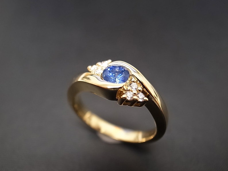 Diamonds Wedding Ring with Blue Sapphire in 14K Yellow Gold image 4