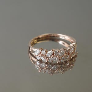 Fine jewelry diamond ring for anniversary or wedding gift