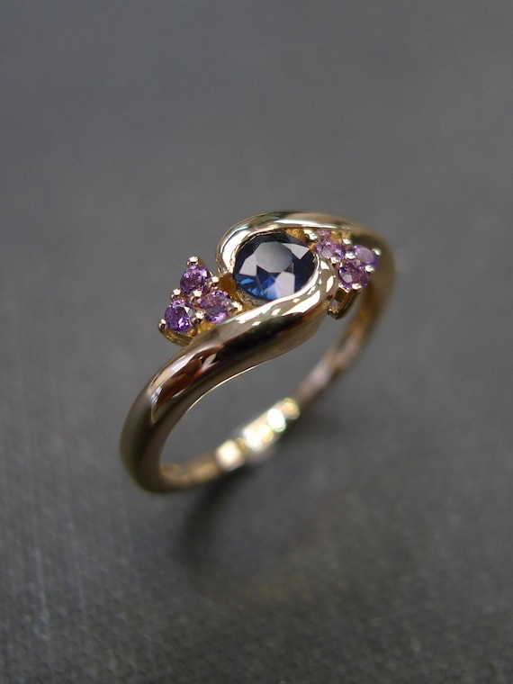 Blue sapphire and amethyst ring deals