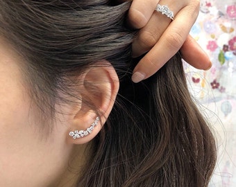 Marquise Diamond Earrings in 18K White Gold