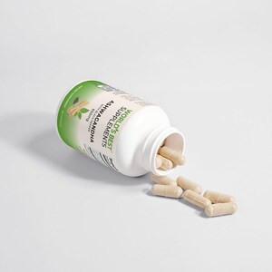 Ashwagandha Capsules: Organic Black Pepper, Adaptogenic Herbal Supplement image 4