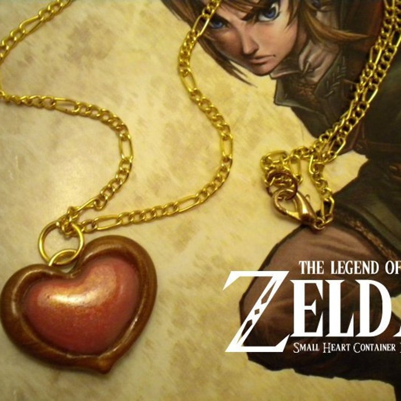 Zelda Heart Chain Necklace main image 1