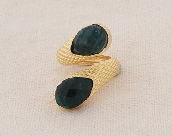 Emerald Stone Double Teardrop Gold Adjustable Snake Texture Ring