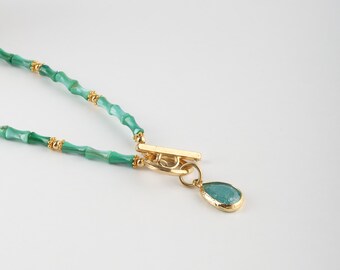 Green Agate Beaded Necklace with Gold Toggle Clasp
