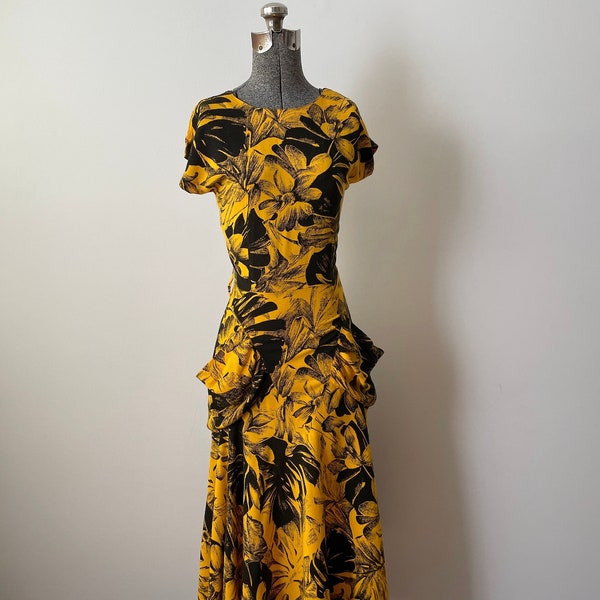 Vintage Trumpet Dress Joni Blair of California 80s does 40s Killer Rayon Print 3D Pockets Back V Neck Small 36 Inch Bust