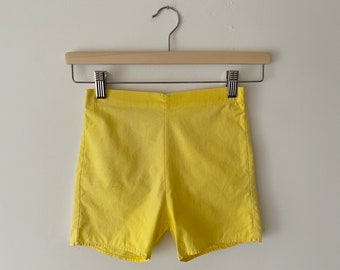 Vintage 1950s/60s Girls Shorts Bright Yellow Cotton Flat Front & Elastic Back with Metal Zip 6/7 Years