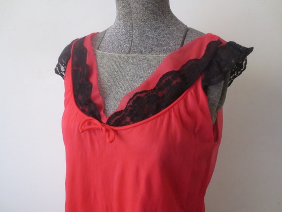 Vintage 1950s Nightgown Red Layered Nylon Chiffon… - image 2