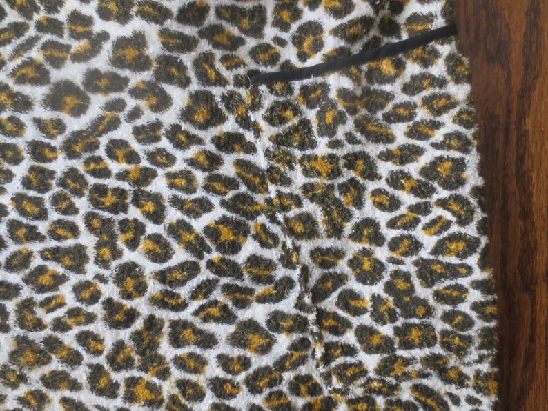 Vintage /'60s/'70s Jockey Bath Kilt in Leopard Print Terrycloth Adjustable Snap Closures Back Elastic Waist Small Med Large Front Pocket