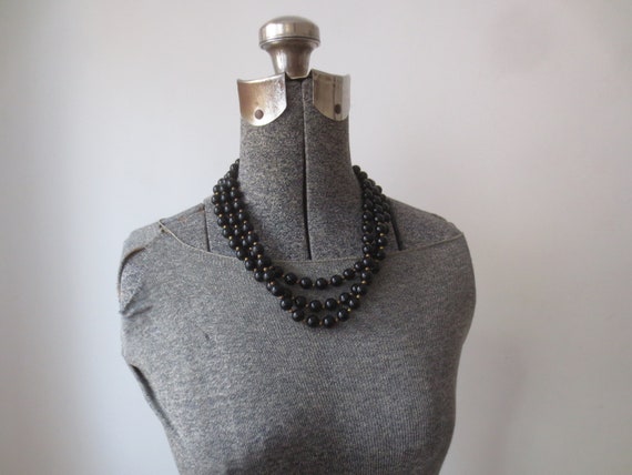 Vintage Beaded Necklace 1950s/1960s 3 Strands wit… - image 8