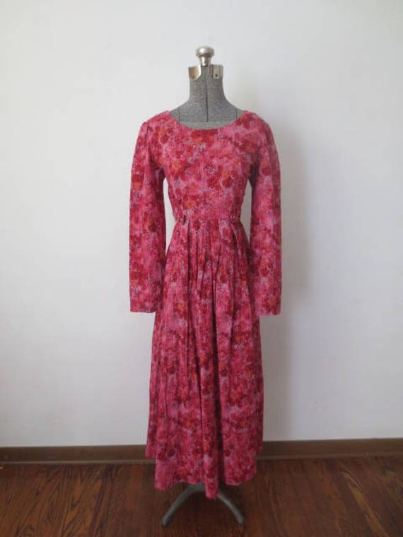 Vintage 1970s Maxi Dress Fuchsia Floral Print wit… - image 2