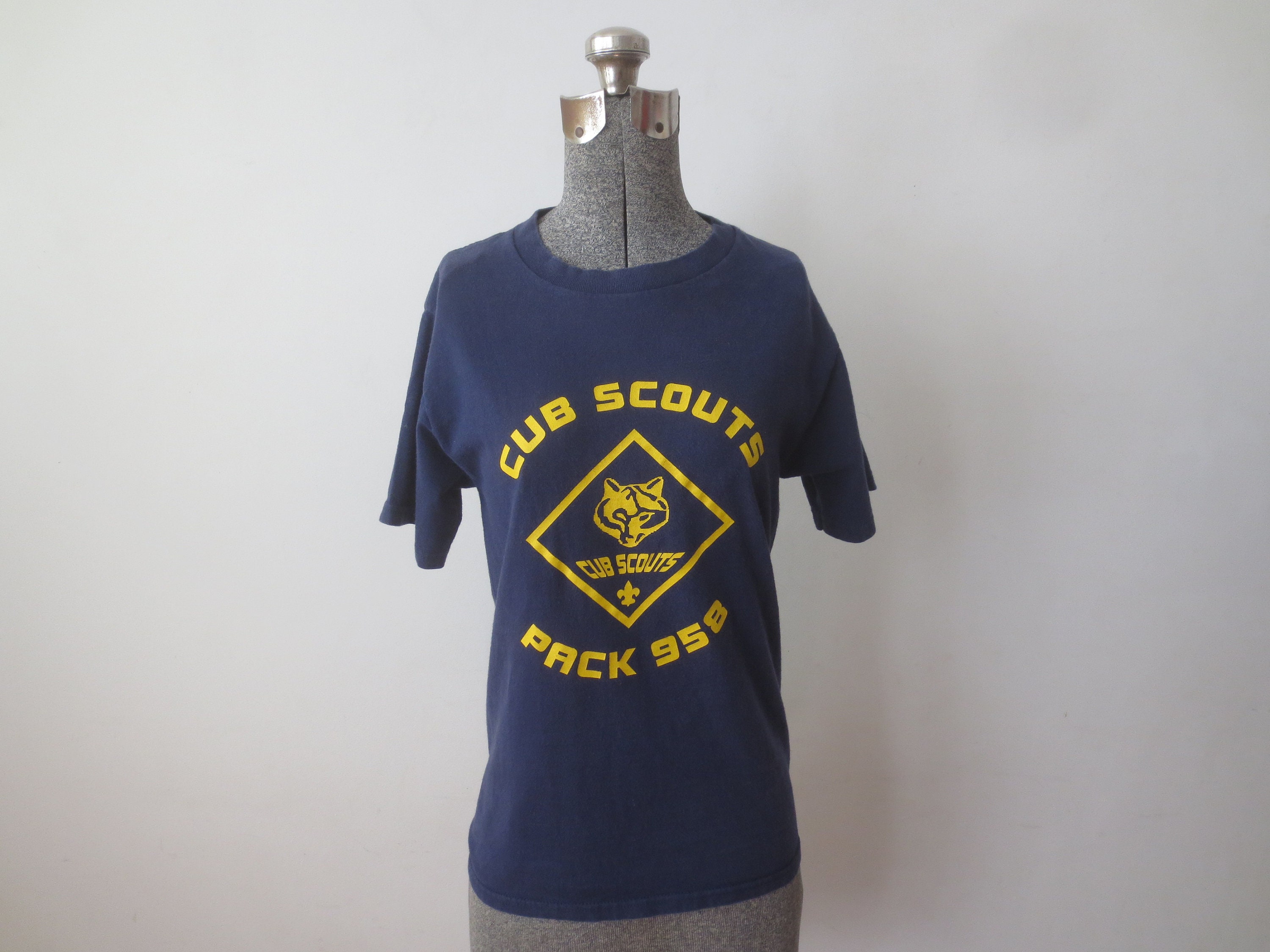 dart Behandling deltage Vintage Cub Scouts T-shirt Pack 958 1990s Faded Fruit of the - Etsy