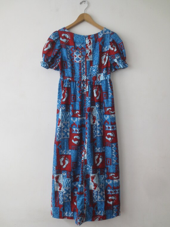 Vintage '60s/'70s Hawaiian Dress, Abstract Footpr… - image 5