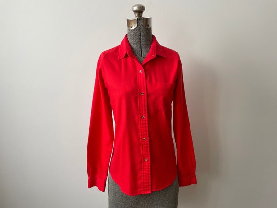 Vintage 1970s Blouse Here's A Hug Brand Simple Red Oxford With Button Down  Collar Cotton/poly 36 Inch Bust 