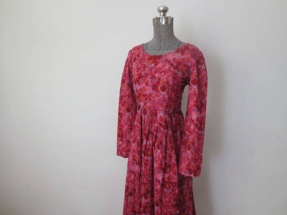 Vintage 1970s Maxi Dress Fuchsia Floral Print wit… - image 1