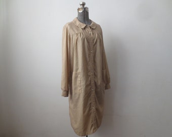 Vintage 1970s Housecoat Village Inn Fashions Calico Cotton Dress with Pearl Snaps Huge Patch Pockets Gathered Yoke Med/Large