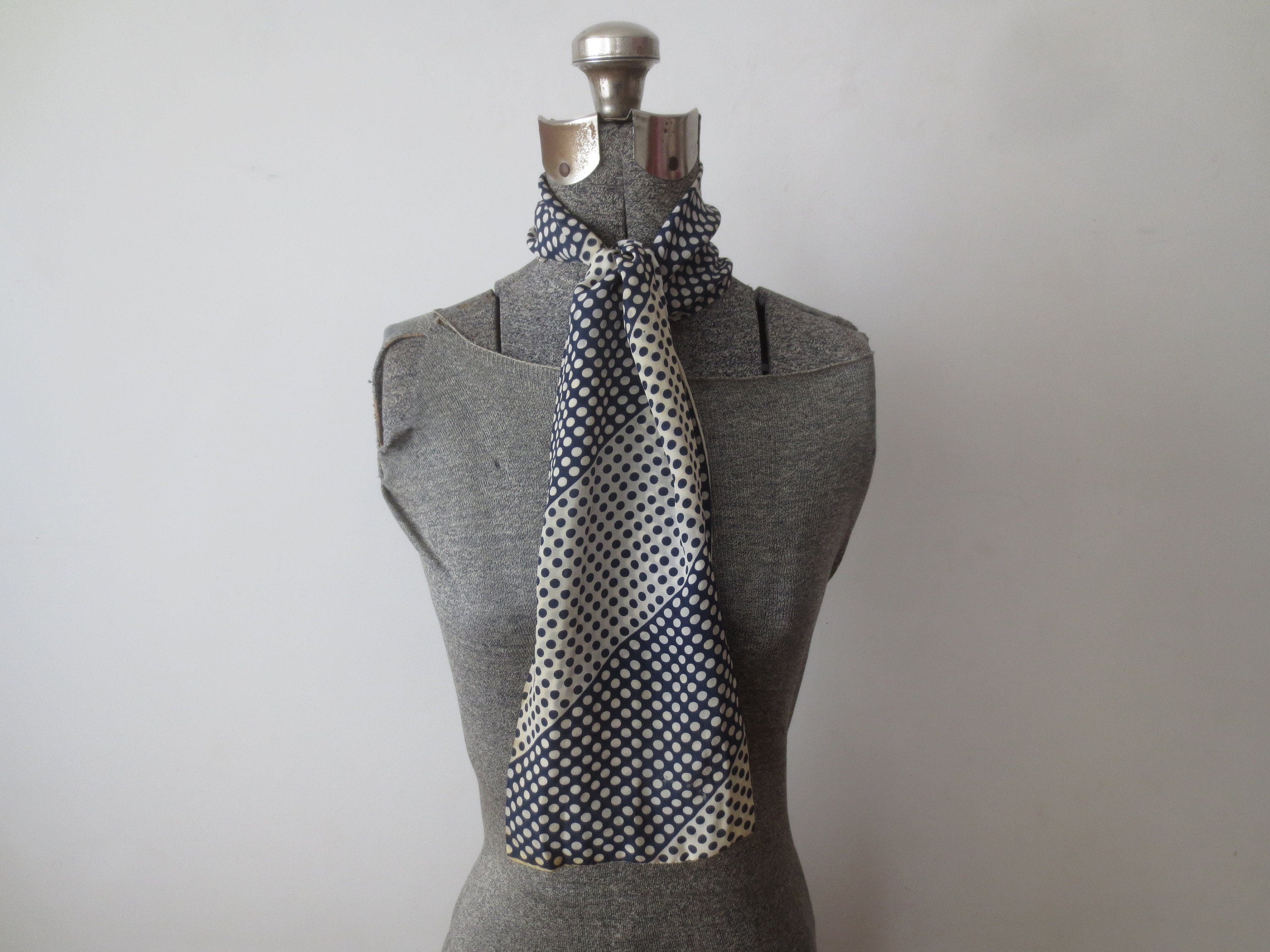 Accessoires Sjaals & omslagdoeken Bandanas Zilveren Concho sjaal dia met scroll ontwerp 
