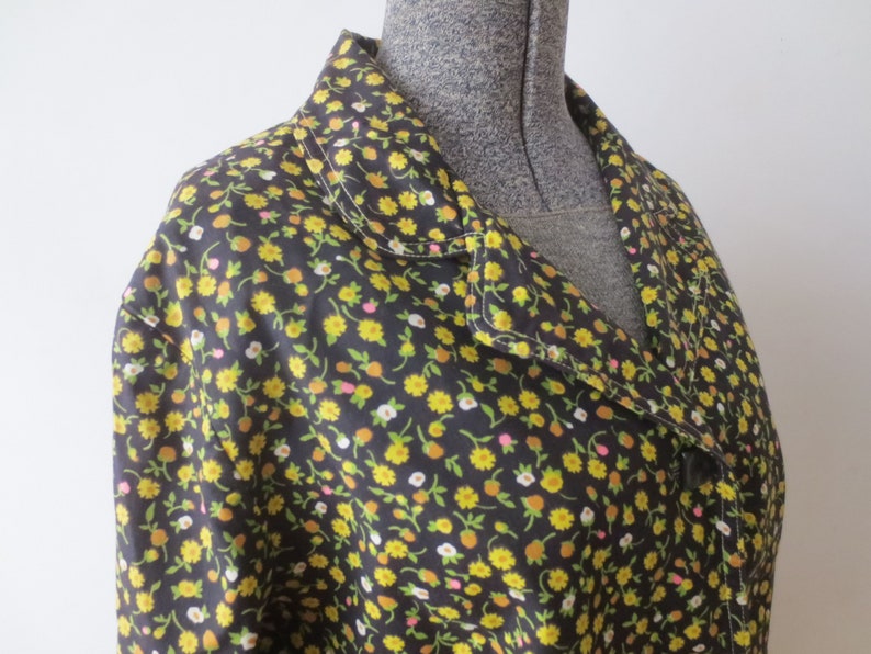 Vintage /'60s Black Yellow Floral Cotton Cropped Blazer Jacket 40-42 Inch Bust Fully Line w Killer Square Buttons