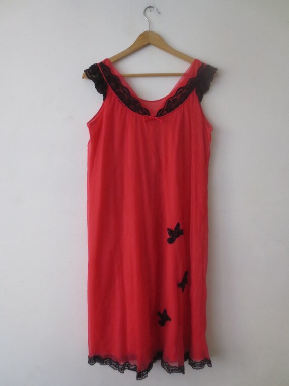 Vintage 1950s Nightgown Red Layered Nylon Chiffon… - image 5