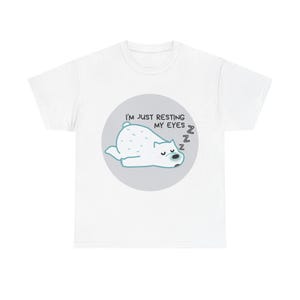 「Just Resting My Eyes」Tシャツ、お昼寝パパTシャツ、父の日のプレゼント、お父さんへの誕生日プレゼント、お昼寝やテレビ鑑賞に最適
