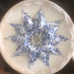 Origami Gift Wall Decoration 2 Hand-folded Intricately Handmade Artistic Displays