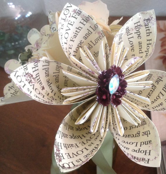 Kusudama Origami Flowers Book Page Paper for Bouquets, Centerpieces,  Decorations, Gift Bows, and More Get Crafty 