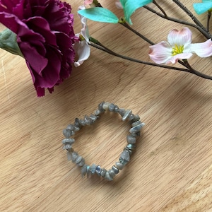 Labradorite Chip Bracelet - Stretch Gemstone Bracelet - Handmade - Gemstone Jewelry