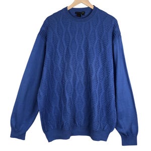 Suéter vintage TULLIANO masculino tamanho 2XT em lã mista azul com gola redonda e textura. Estilo preppy.