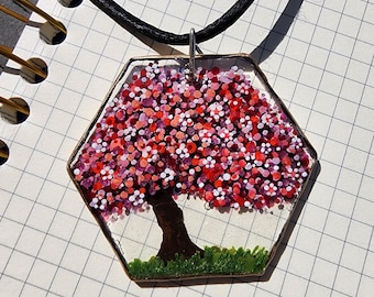 Collier pendentif arbre de vie recto-verso - Fleurs de pointilisme en émail superposées sur hexagone en acrylique transparent - Design fait main