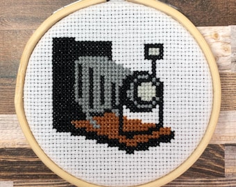 Old School Cool Vintage Camera ~ Focus on the Good Stuff ~ Say Cheese ~ In Focus ~ Mini Cross Stitch Pattern (PDF Download)