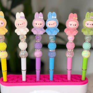 Labubu | Labubu et ses amis | Popmart | Stylo Labubu | Stylos de collection | Stylos à bille | Stylos personnalisés | Perles | Accessoires | Cadeaux mignons