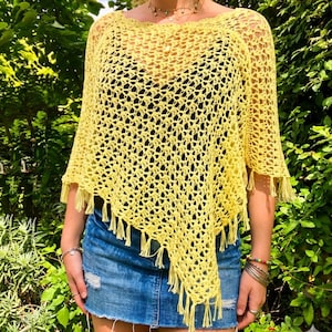 May include: A rustic wooden sign with the text "Welcome to our porch" in white lettering. The sign has a distressed finish and a simple, inviting design, ideal for outdoor decor.