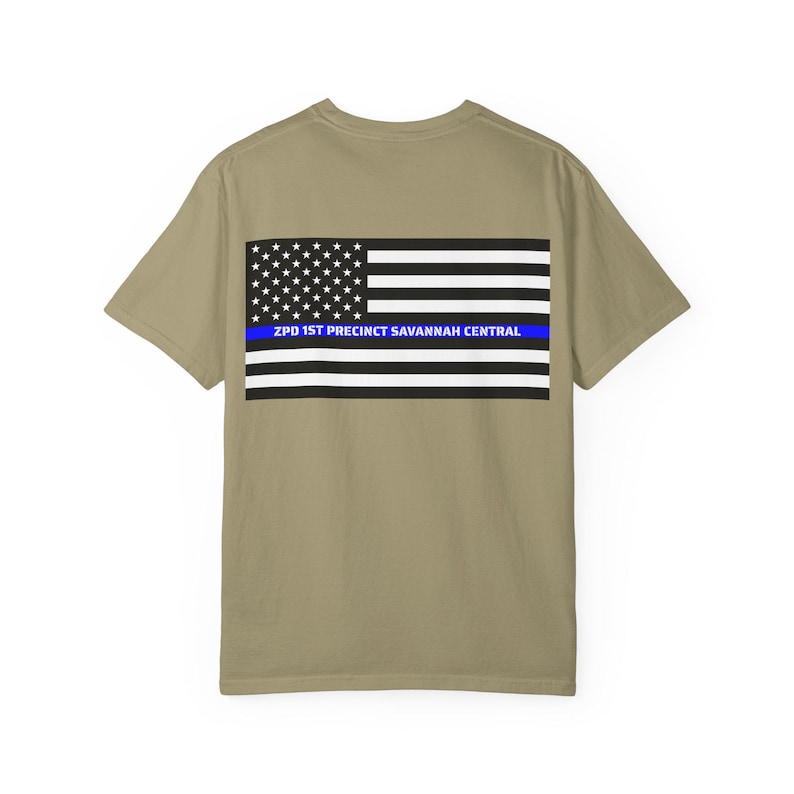 DEPARTAMENTO DE POLÍCIA DE ZOOTOPIA - Camiseta com a bandeira da linha azul fina do chefe Bogo - Parques da Disney, Disney World, Disneylândia Camiseta de algodão com estampa gráfica imagem 5